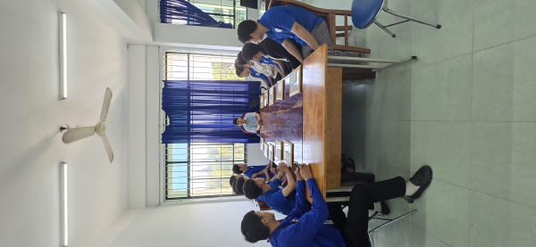 KHOA ĐIỆN VÀ ĐIỆN TỬ VINH DANH 10 SINH VIÊN ĐẠT LOẠI GIỎI CẢ NĂM HỌC 2024-2025