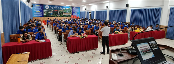 Lễ gặp mặt tân sinh viên Ngành Kỹ thuật điện K64