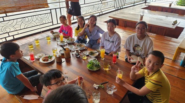 Hoạt động ngày tết trung thu Công đoàn Khoa Điện - Điện tử năm 2023 