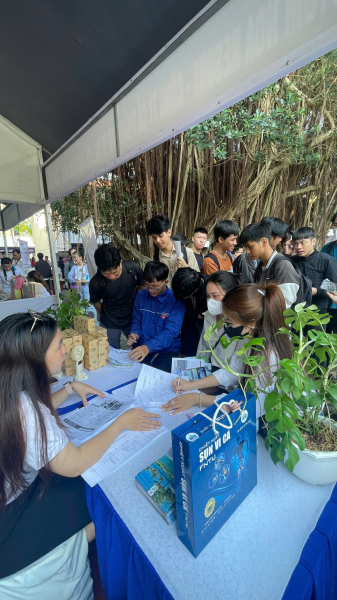 Sôi động Ngày hội Tuyển dụng Việc làm 26/4/2025 – Cầu nối vững chắc giữa Nhà trường, Doanh nghiệp và Sinh viên!